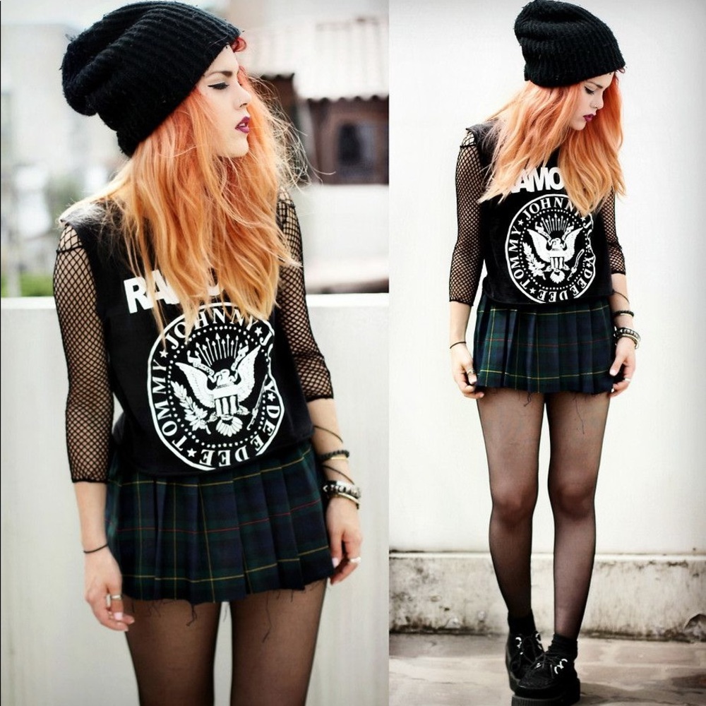 🖤 That Concert Box 🖤 - Picture 2 of 4